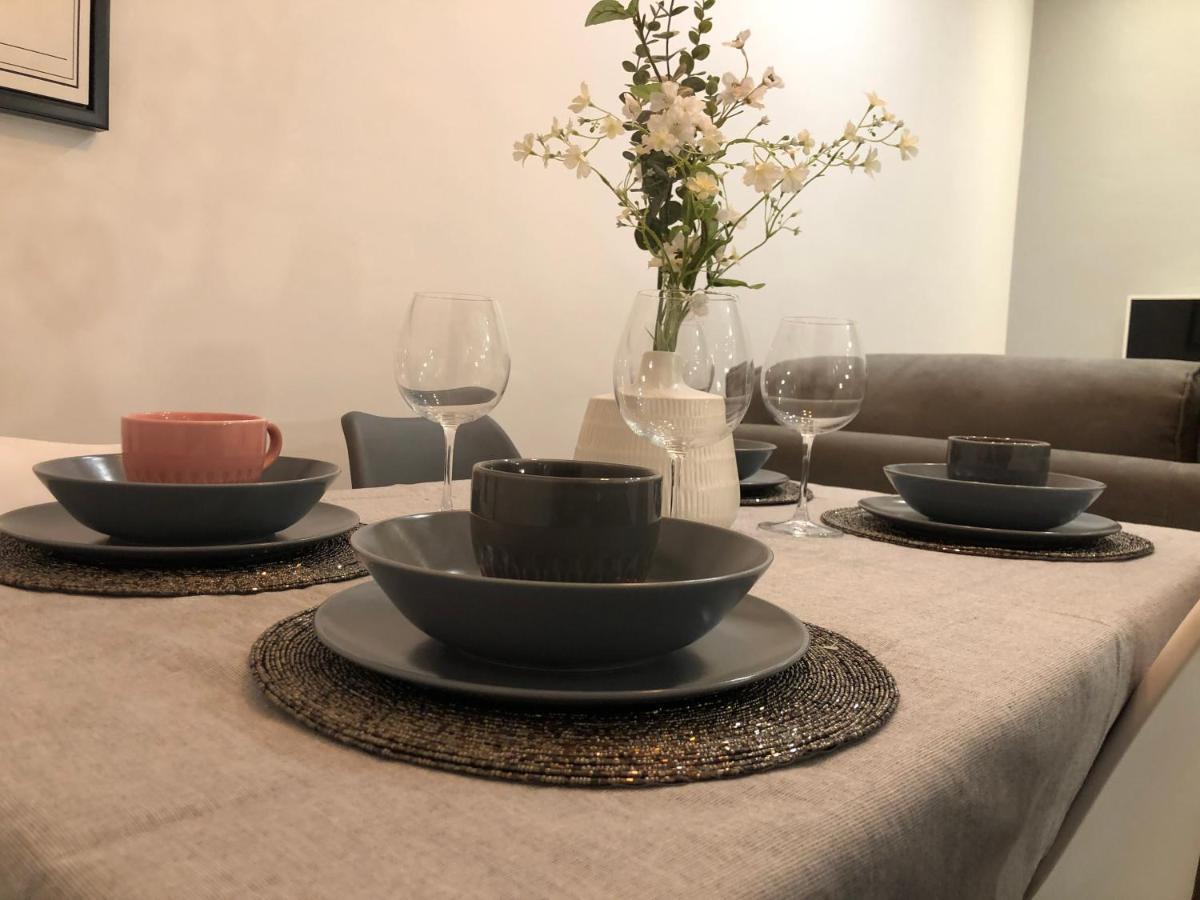 El Apartamento De Rosi Sevilla Dış mekan fotoğraf